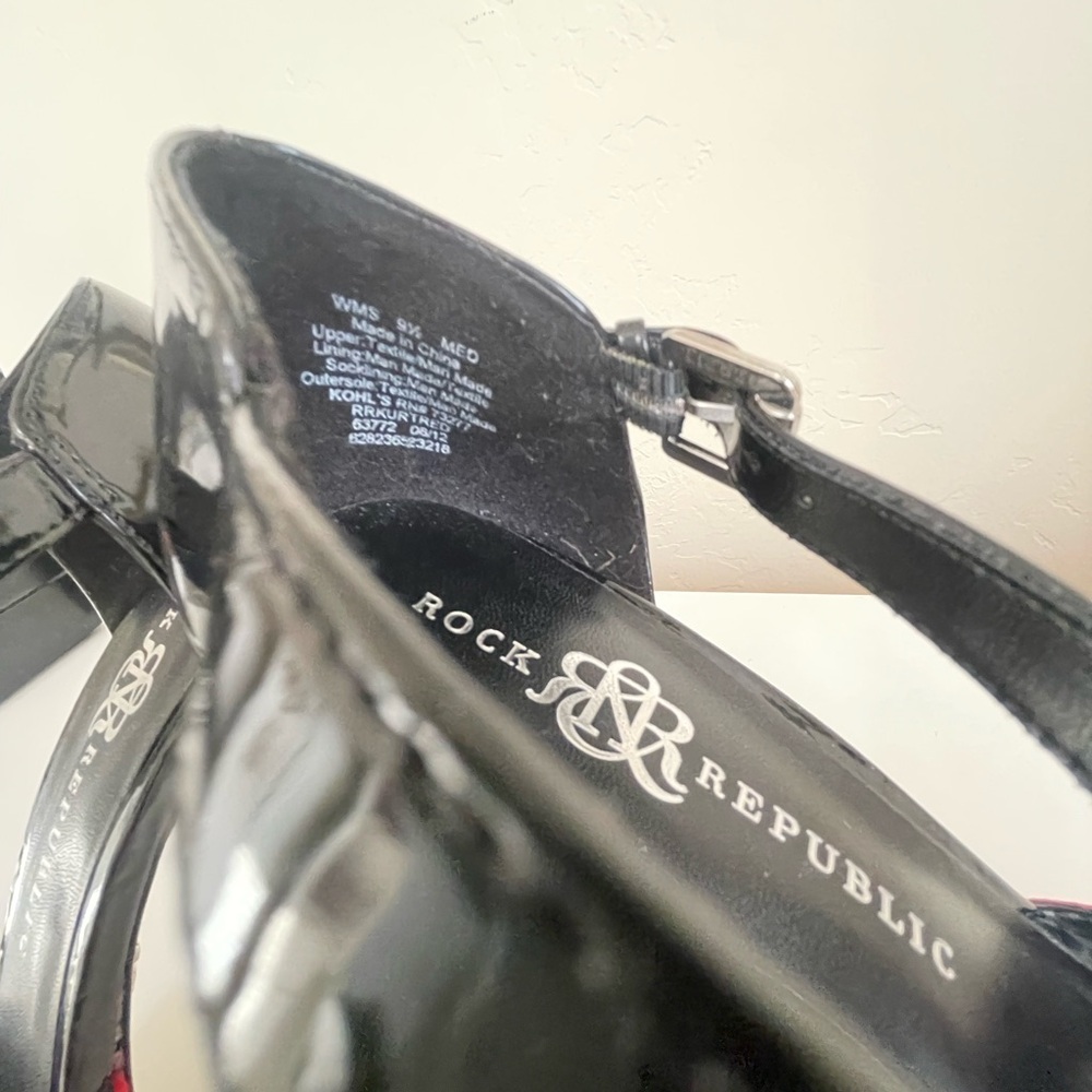 Rock & Republic Red Studded Women's Heels - Picture 5 of 8
